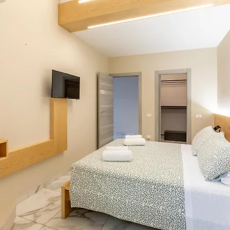 Beautiful In With Wi-fi Apartment *